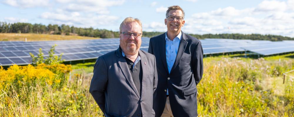 Invigningen av solparken i Kikås, Stefan Gustafsson och Christian Schwartz. Foto: Skvader Media