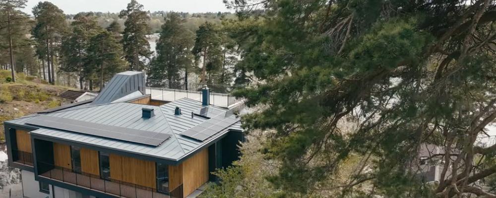 Installation of the LONGi EcoLife Series near Stockholm. Copyright: LONGi Solar & Aprilice (Swedish solar company)