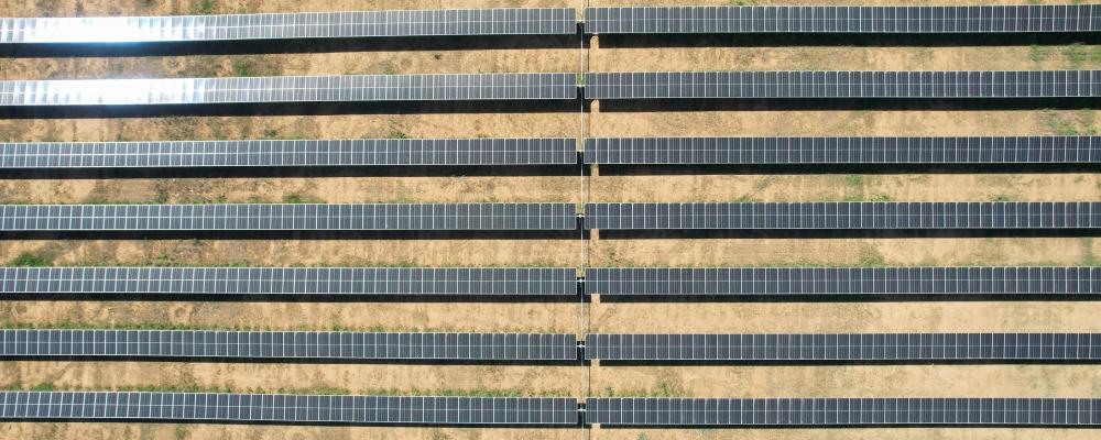 Solcellspark. Foto: Priamo Mendez / Unsplash