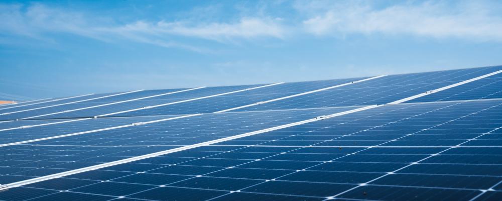 Solceller. Foto: Soren H / Unsplash