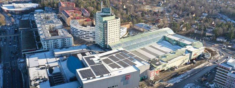 solceller på Nacka Forums tak.  Foto: Unibail-Rodamco-Westfield