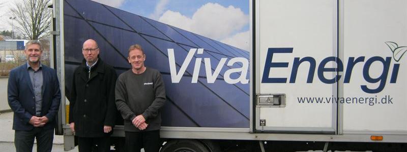 Från vänster: Johnny Hey, vd Bravida Danmark, Lars Bjerg, ägare Viva energi Poul Hauge, ägare Viva Energi
Lågupplöst Foto: Bravida