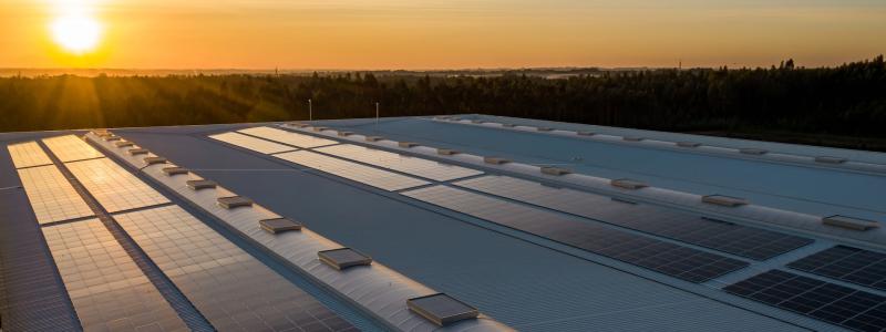 Antalet solcellsinstallatörer har ökat i takt med att solcellsmarknaden har växt men det gäller att välja installatör med stor omsorg.