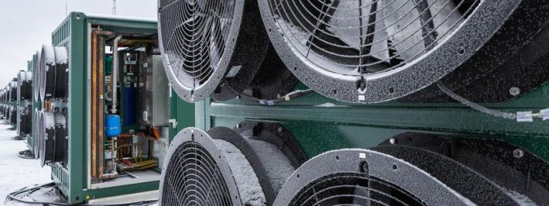 Flower äger fyra operativa BESS-anläggningar i Sverige (totalt 63 MW), och ytterligare tre internt utvecklade projekt väntas tas i drift i landet under 2026 (totalt 70 MW). Bilden är från Flowers 42,5 MW BESS i Bredhälla. Pressbild: Flower