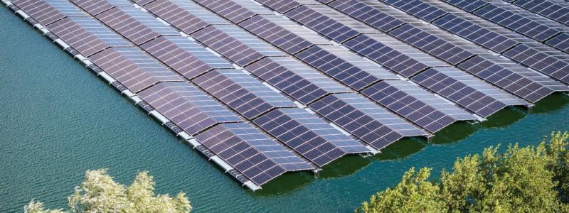 Det flytande solcellsprojektet Skûlenboarch i Friesland ska omfatta cirka 35 hektar vattenyta. FOTO: BayWa r.e.