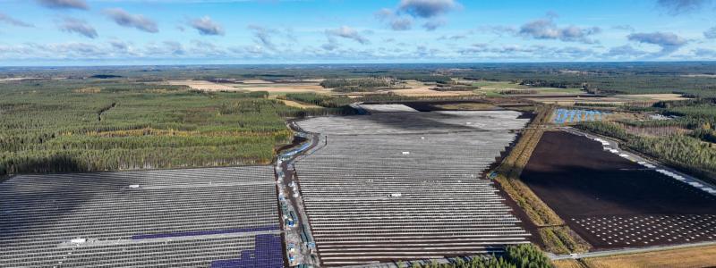 Här byggs en av Finlands största solkraftsparker. Illustration: EPV