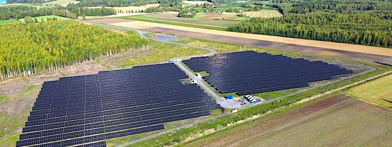 Solenergipark i Pälkäne, Finland. Foto: Skarta Energy