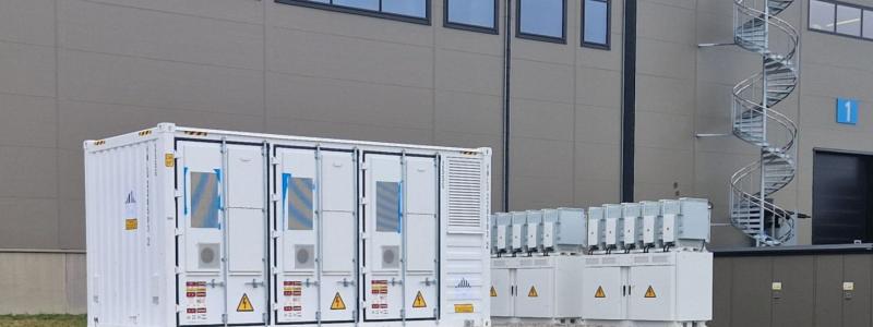PostNord TPL har upplåtit plats och sin elnätsanslutning för ett batterilager vid sin logistikenhet Malmölandet utanför Norrköping. Foto: PostNord