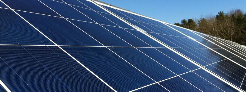 Rottneros Bruk och Nordic Solar bygger tillsammans Värmlands största solpark på en tidigare oanvänd deponi. Foto: Nordic Solar