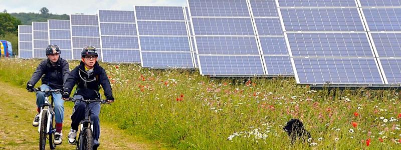 Westmill Solar Park är världens största kommunägda solkraftpark.  Wikipedia Common Lic. Kredit Ben Cavanna