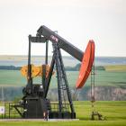 Oljepump. Foto:  David Thielen / Unsplash