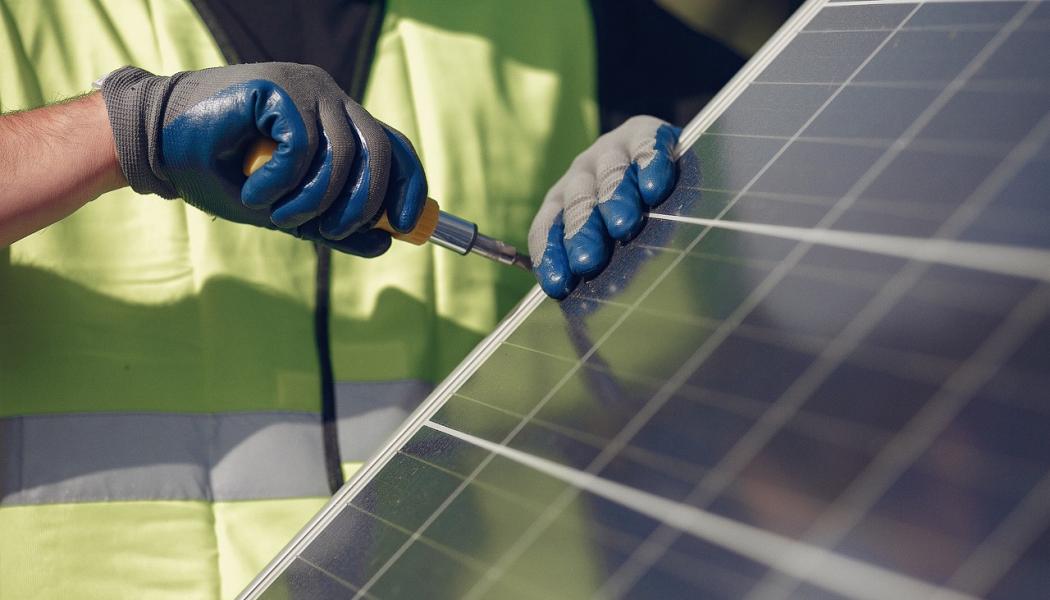 Dessa initiativ är del av en större satsning på förnybar energi i regionen, som inte bara bidrar till att minska koldioxidutsläppen utan också stärker lokal energisäkerhet. Med dessa nya projekt tar Västra Finland ett stort steg mot en hållbarare framtid. Foto: Creative Commons Lic, PixaBay, kredit: JoseMalagonArenas
