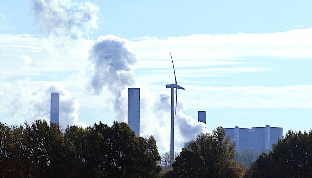 Enligt Embers analys skulle EU utan den nya vind- och solkapaciteten som tillkommit under de senaste fem åren ha behövt importera ytterligare nittiotvå miljarder kubikmeter fossilgas och femtiofem miljoner ton kol, till en kostnad av femtionio miljarder euro. Foto: Creative Common Li, Pixabay, kredit: NoName 13