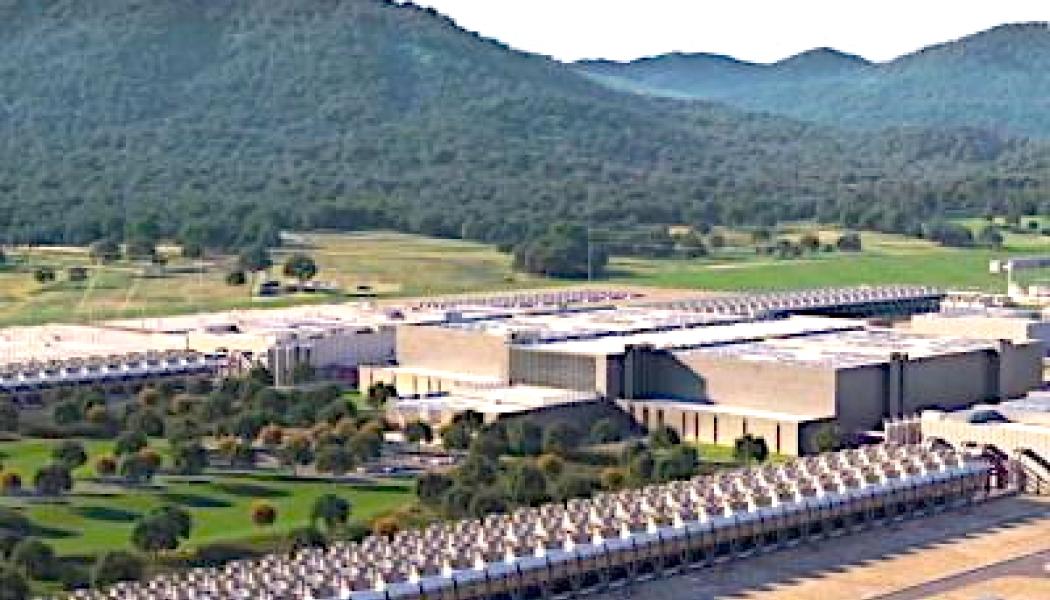 Illustration av planerat datacenter med solkraft och batterilagring i Kroatien. Bild: Pantheon Atlas LLC