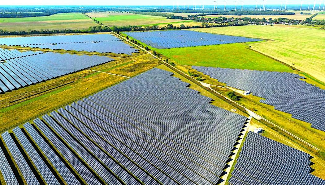 Solar Park Weesow-Willmersdorf (i norr om Berlin, Tyskland. Pressfoto: Energikoncern EnBW / Fotograf: Paul Langrock)