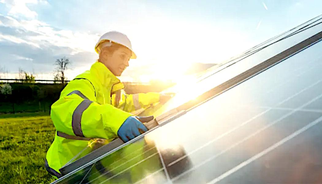 Genom att etablera European Solar Academy tar EIT InnoEnergy ett betydande steg för att stärka Europas position inom solenergi och säkerställa att arbetskraften är väl förberedd för framtidens utmaningar inom förnybar energi. Foto: EIT InnoEnergy