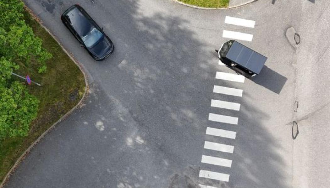 Lastfordonet EVIG med solpaneler på taket. Clean Motion AB