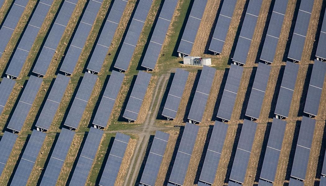 Symbolbild. Solenergipark.  Foto: Creative Commons lic. Kredit: The other key