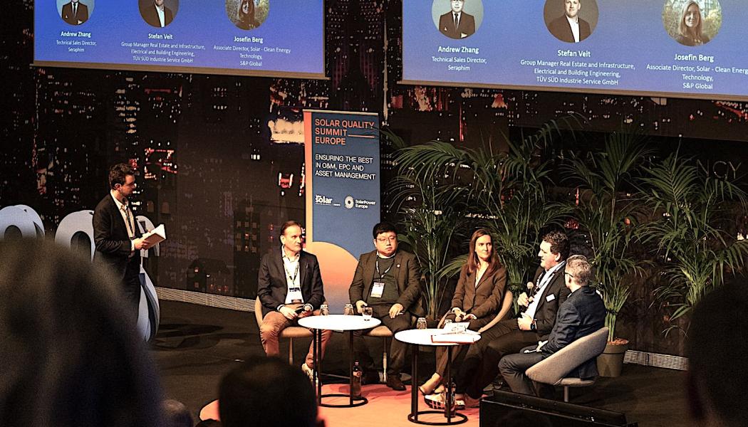 En av diskussionerna på konferensen handlade om att stärka kompetensen inom solcellssektorn. Här lyftes initiativ som RESkill4NetZero och Global Solar Councils (GSC) Solar Training Standard Initiative. Foto: SolarPower Europe