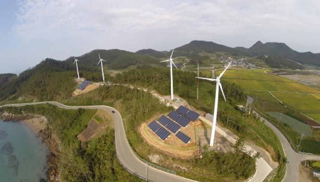Sydkoreansk vind- och solenergipark.Foto: IEA Wind TCP