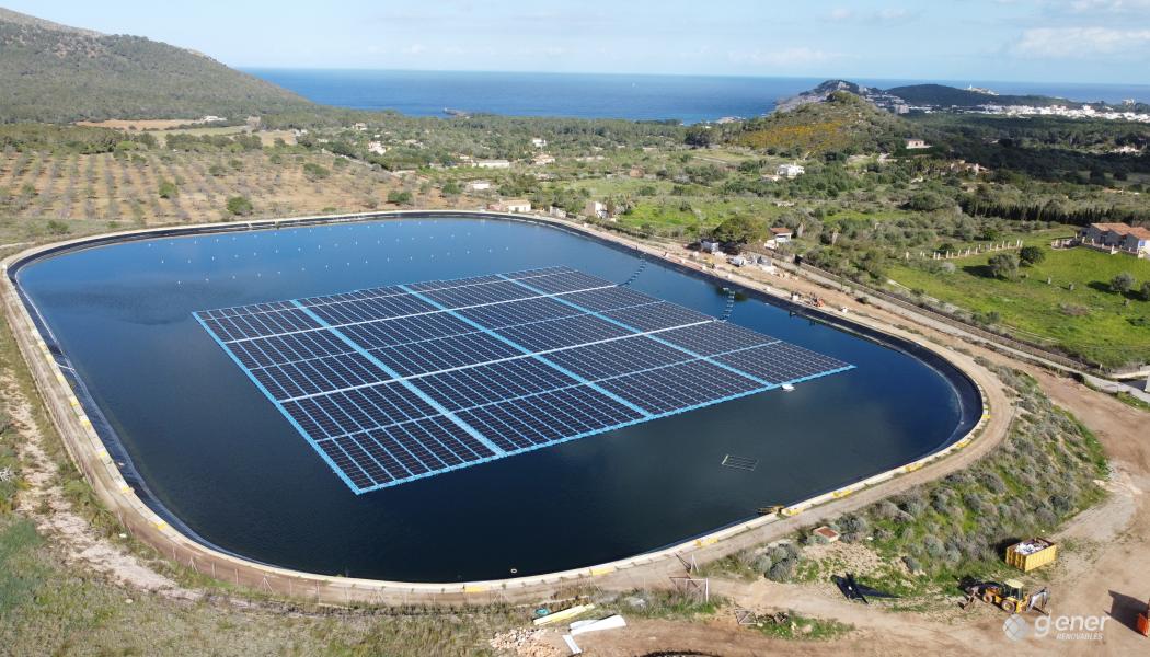 Flytande solcellsanläggning på Mallorca. Foto: Sud Renovables/G-ener Renovables