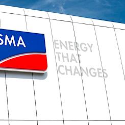 Under de första nio månaderna minskade SMA Solars nettovinst till 34,7 miljoner euro jämfört med 180,4 miljoner euro förra året, medan EBITDA sjönk till 83,5 miljoner euro från 231,2 miljoner euro. Koncernens omsättning föll till 1,06 miljarder euro från 1,34 miljarder euro.  Foto: SMA Solar