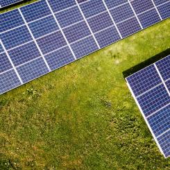 Solceller. Foto: Andreas Gücklhorn / Unsplash