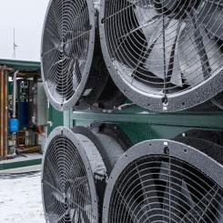 Flower äger fyra operativa BESS-anläggningar i Sverige (totalt 63 MW), och ytterligare tre internt utvecklade projekt väntas tas i drift i landet under 2026 (totalt 70 MW). Bilden är från Flowers 42,5 MW BESS i Bredhälla. Pressbild: Flower