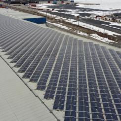 Solpaneler en snöfri dag i Piteå. Foto: RISE