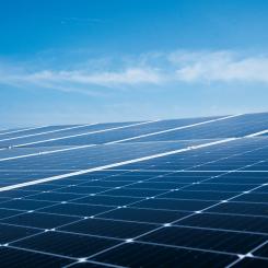 Solceller. Foto: Soren H / Unsplash