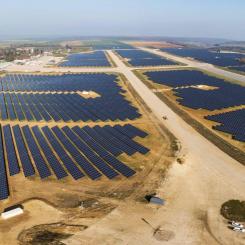 Den nya solparken markerar ett viktigt steg i UNITe:s expansion inom solkraft. Bolaget har tidigare fokuserat på mindre och medelstora anläggningar, men går nu mot större projekt. Foto: UNITe